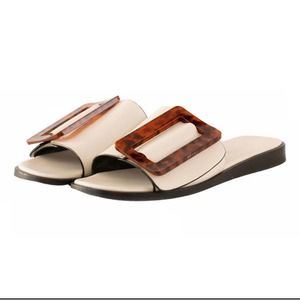 Rare Boyy Tortoise Buckle White Cream Slip On Sandals Slides